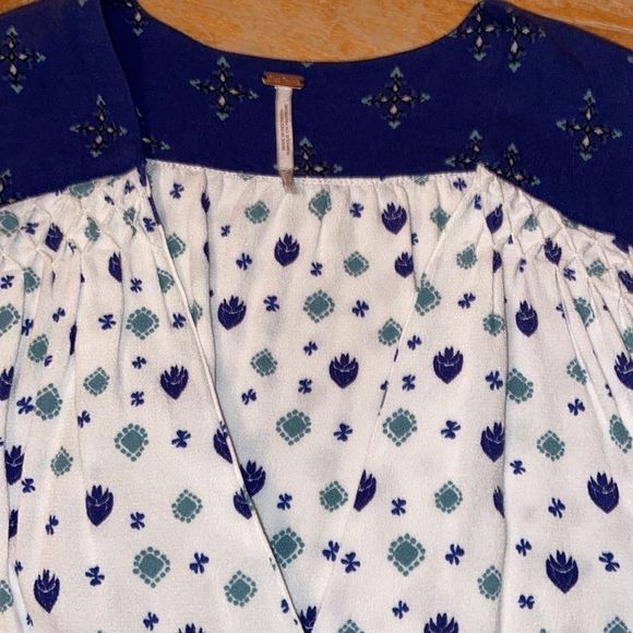 ⭐️ HP FREE PEOPLE Where We Roam Faux Wrap Cropped Printed Blouse - Picture 6 of 13